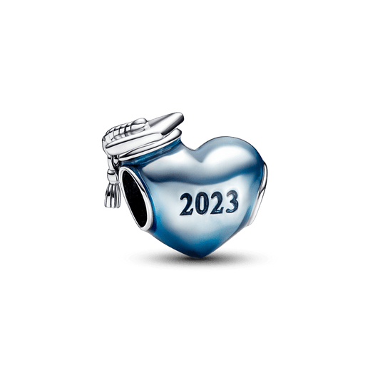 Zilais 2023. gada absolventes sirsniņamulets