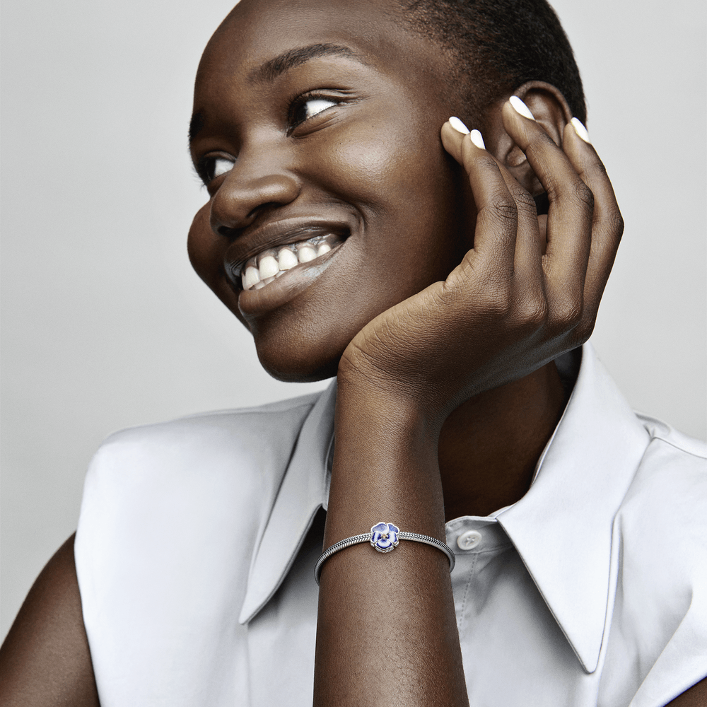 Zilais atraitnītes amulets