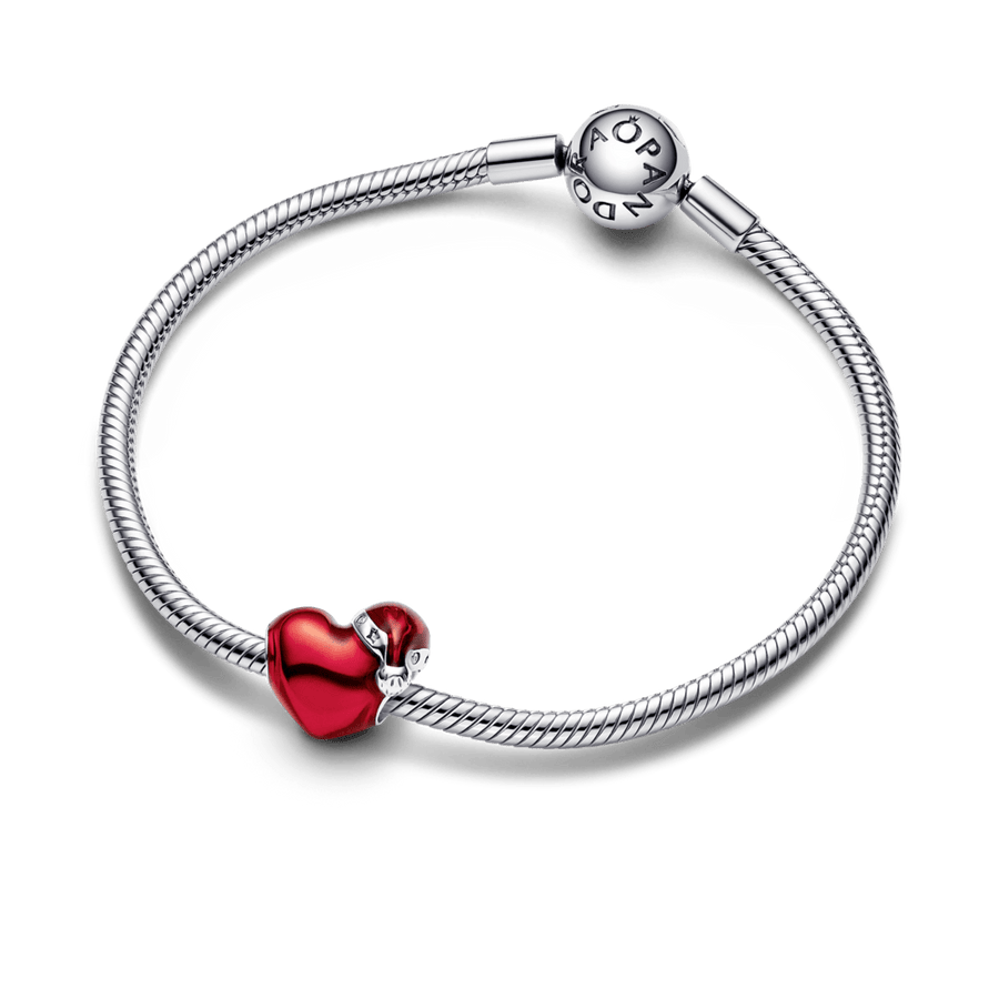 Metāliskais Ziemassvētku sirsniņamulets sarkanā krāsā