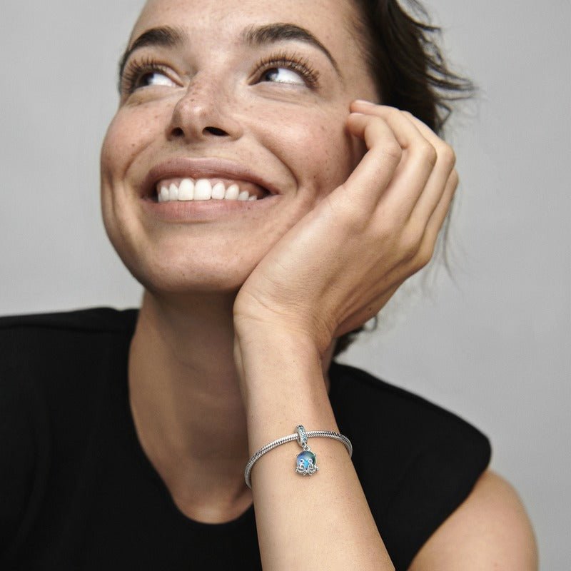 Piekarināmais Murano stikla mīlīgā astoņkāja amulets