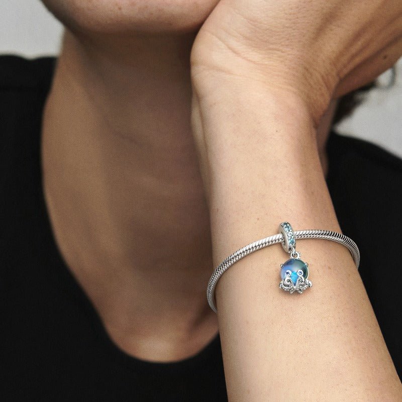 Piekarināmais Murano stikla mīlīgā astoņkāja amulets