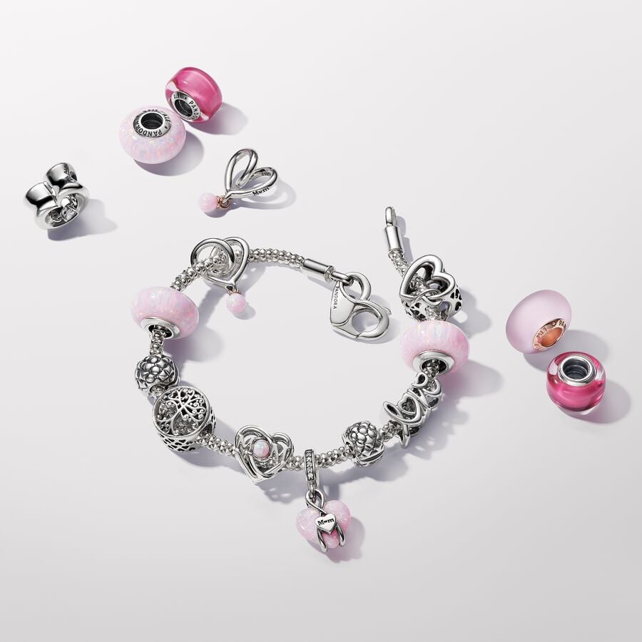 Opalescējošais sirds amulets māmiņai