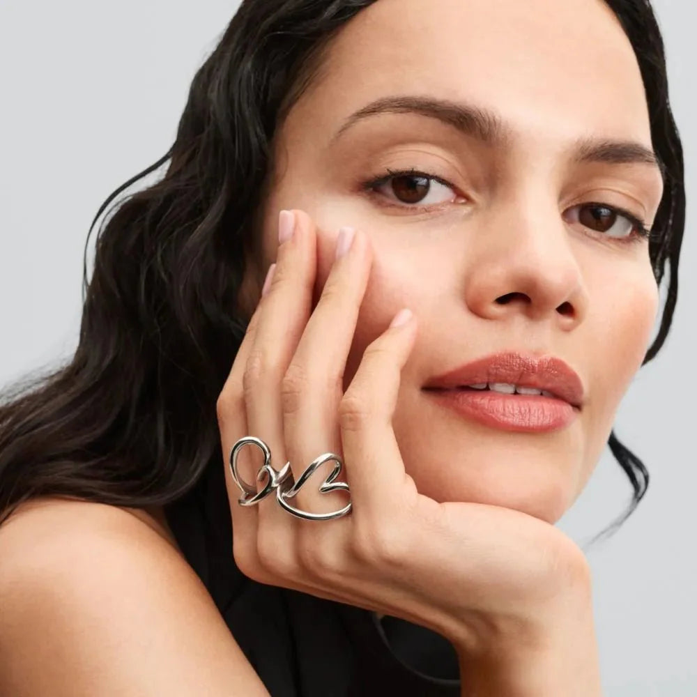 Dabiskas formas sirds gredzens