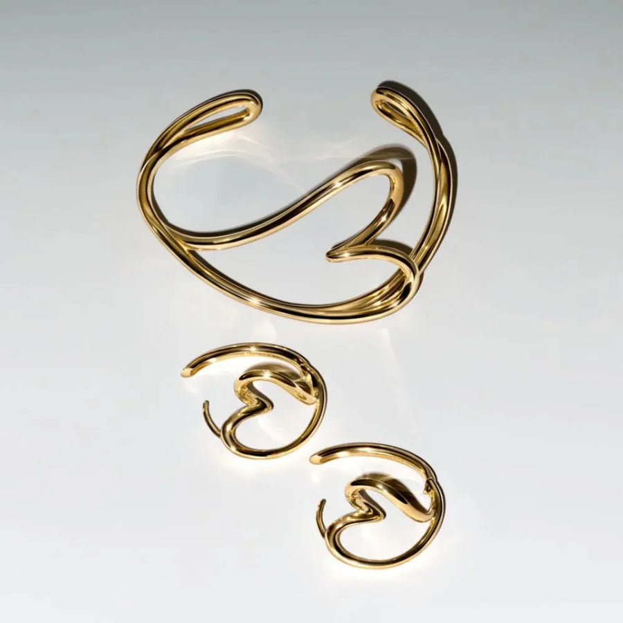 Dabiskas formas sirds stīpiņu auskari