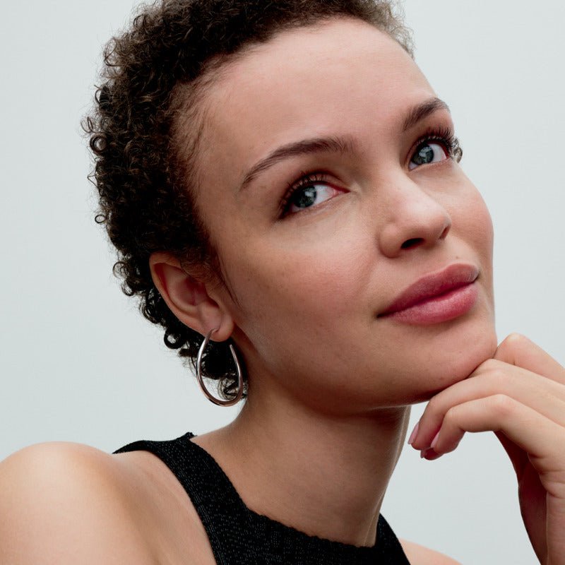 Organiskas formas 42 mm atvērtie stīpiņu auskari