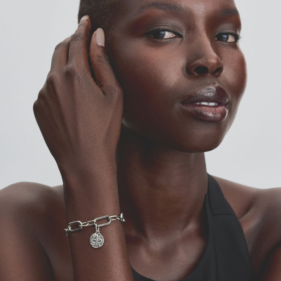 Čūskas medaljona bezgalības amulets