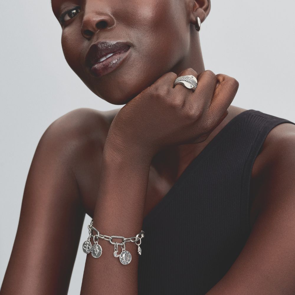 Čūskas medaljona bezgalības amulets