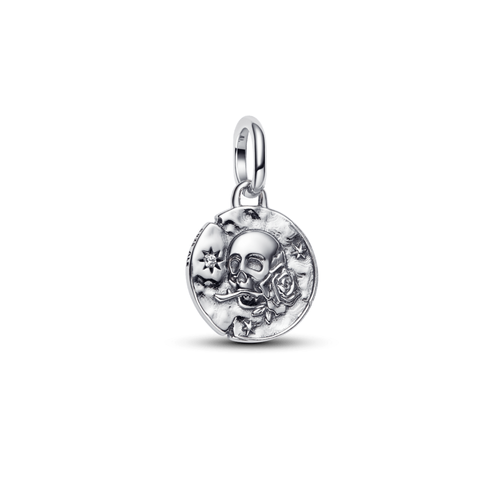 Galvaskausa medaljona amulets