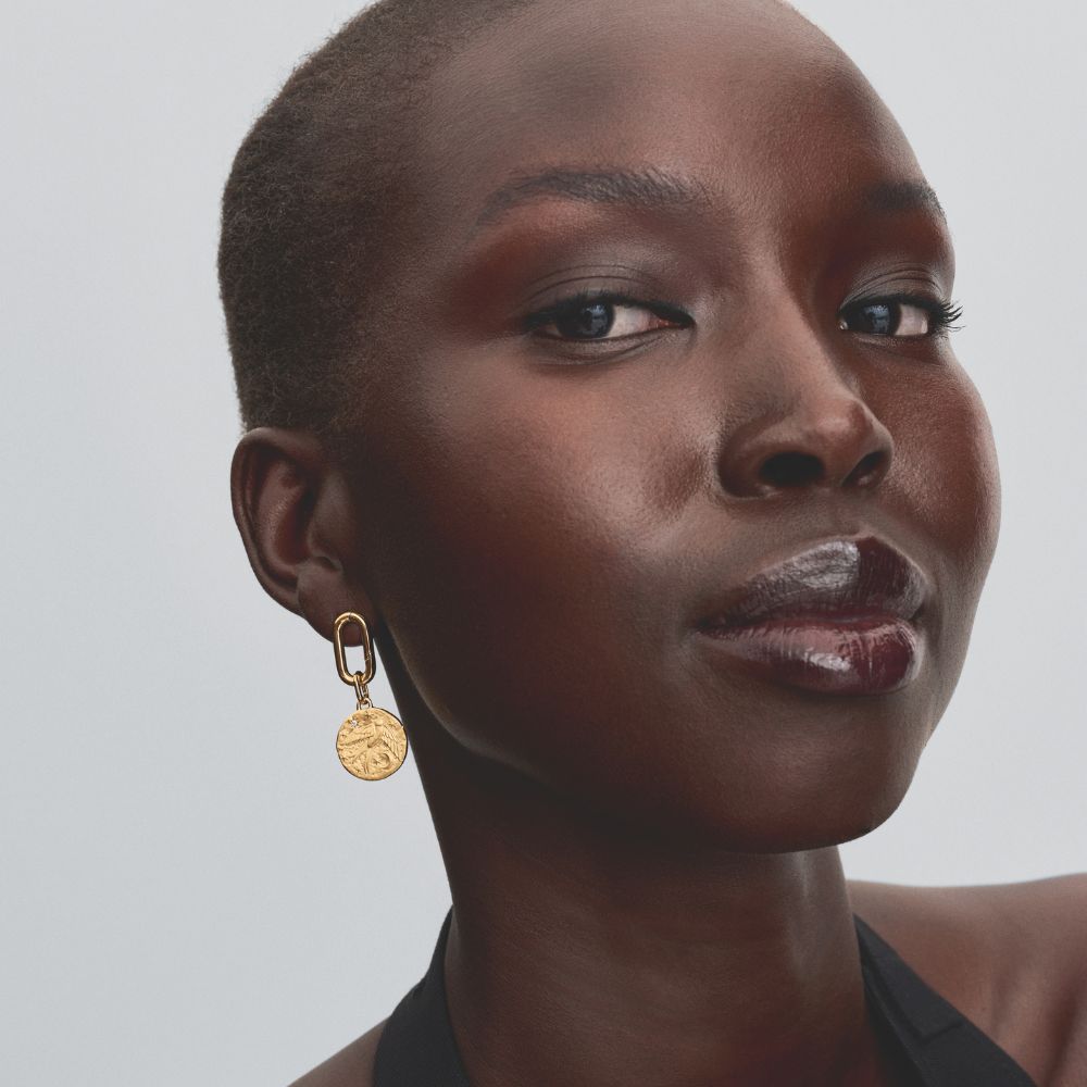 Medaljona amulets 'Bezdelīga'