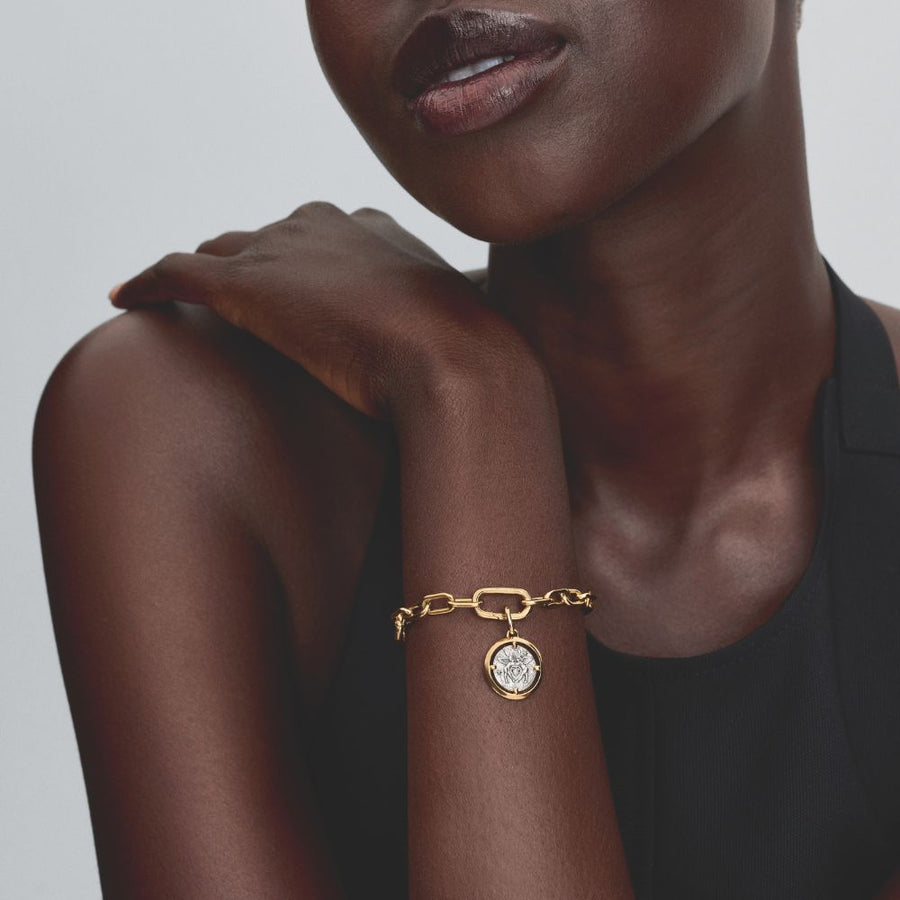 Kupidona medaljona amulets