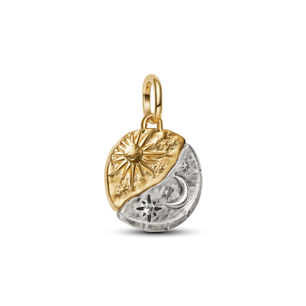 Saules un mēness medaljona amulets