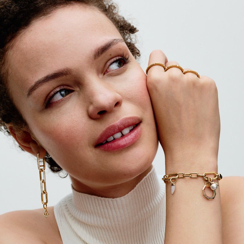 Pandora ME čūskas perlamutra mini amulets