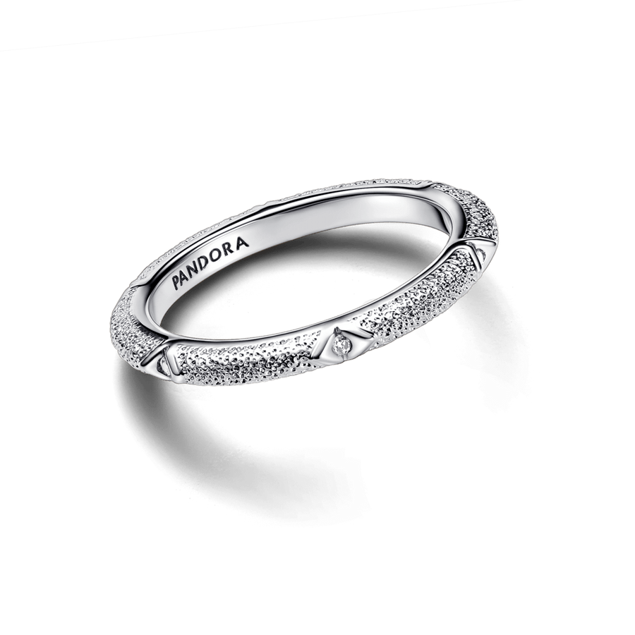 Pandora ME tekstūras un akmentiņu gredzens