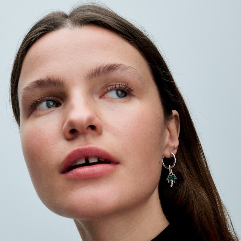 Pandora Moments 18 mm amuleta stīpiņu auskari