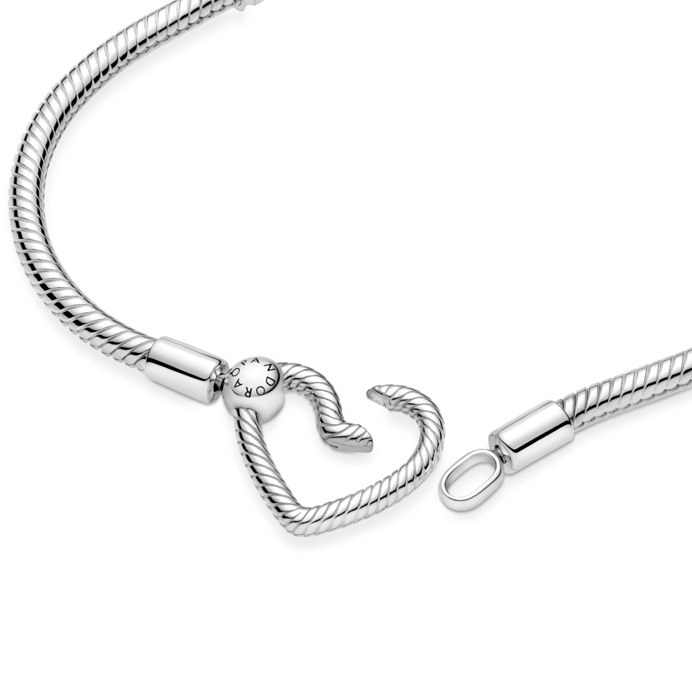 Pandora Moments čūskas raksta ķēdītes rokassprādze ar sirdsveida aizdari