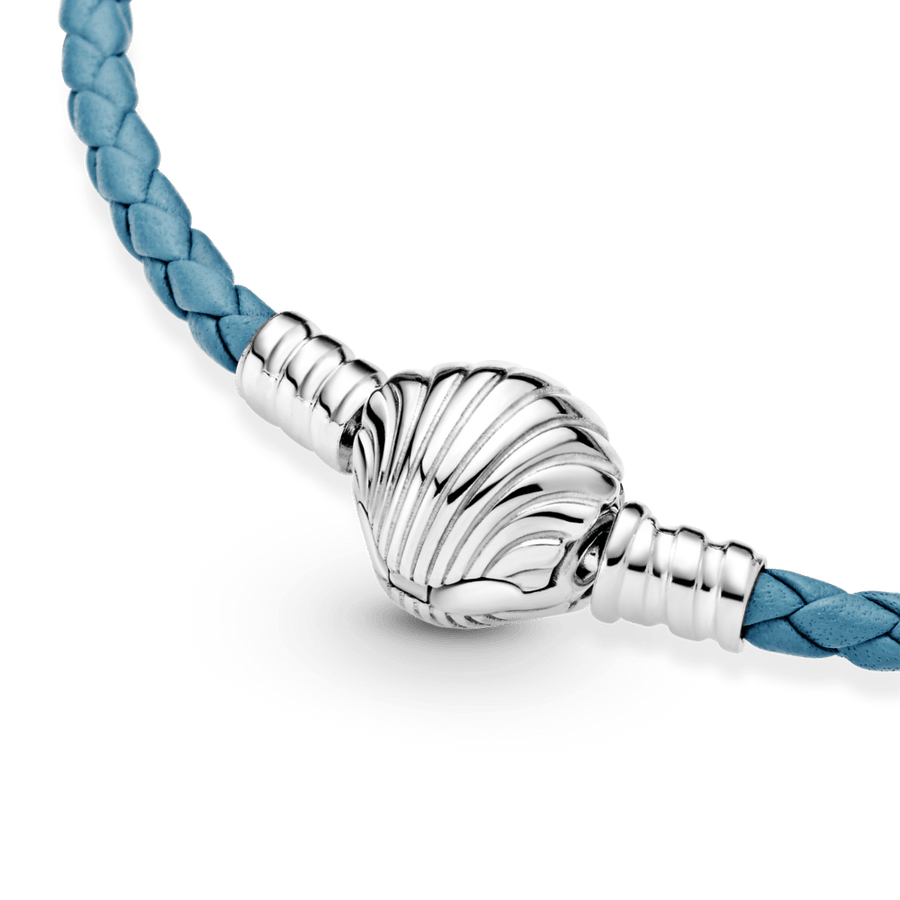 Pandora Moments pītā ādas rokassprādze tirkīza krāsā ar aizdari gliemežvāka formā