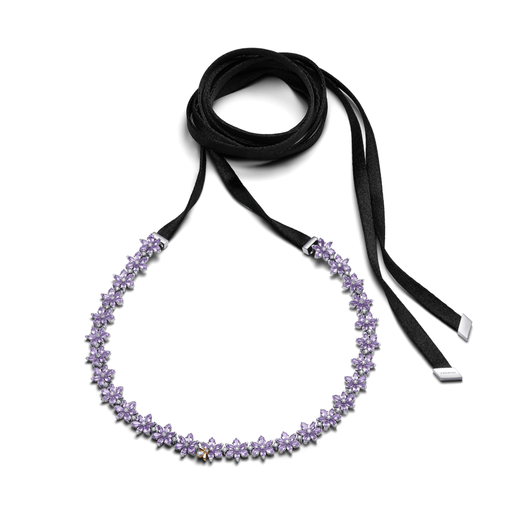 Bridgerton herbārija un bites kaklarota