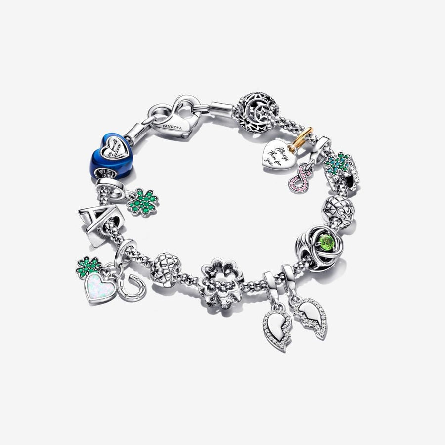 A burta alfabēta amulets