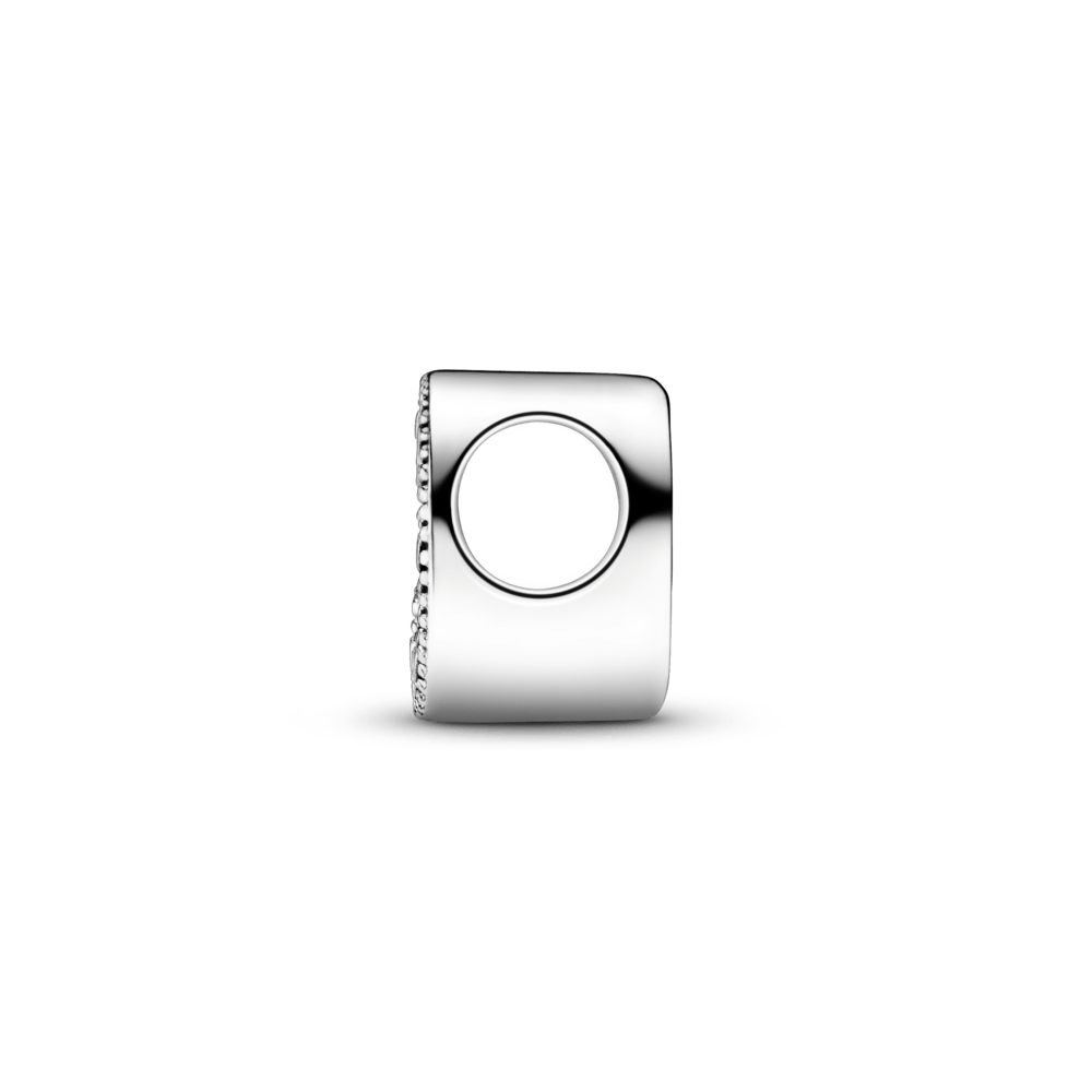 U burta alfabēta amulets