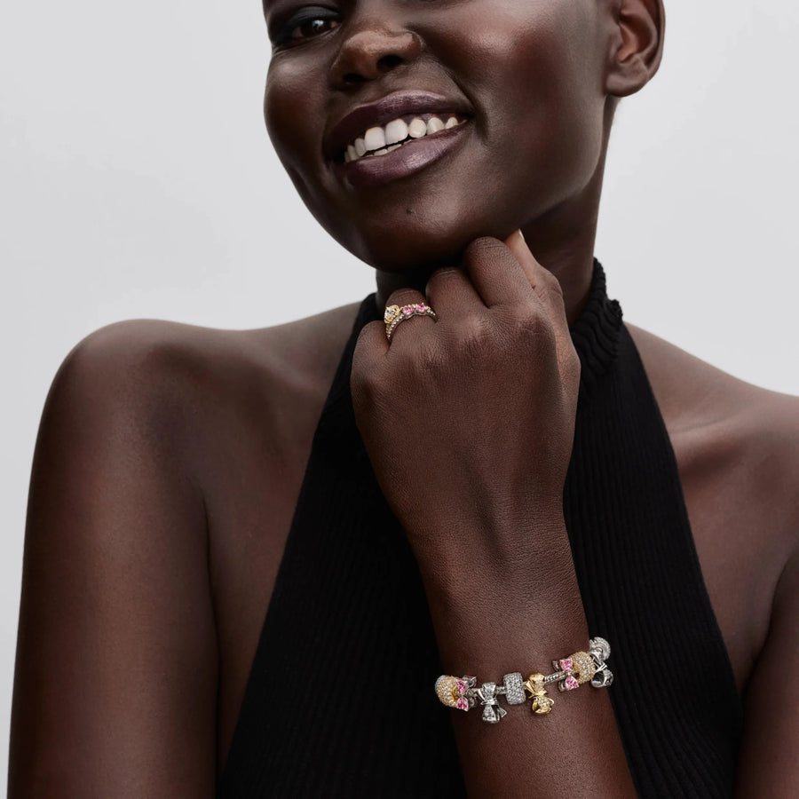 Rozā bantīšu amulets