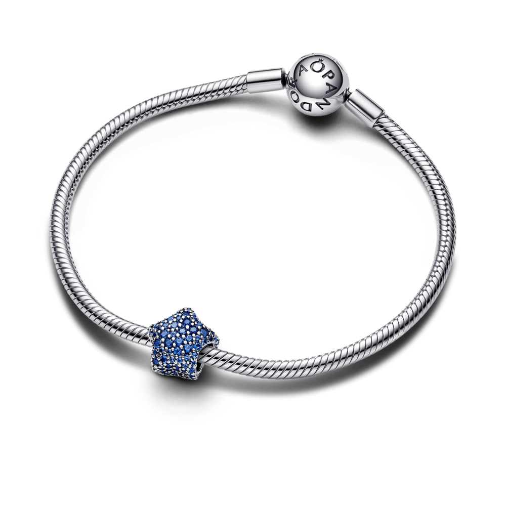 Izteiksmīgās Pavé zvaigznes amulets