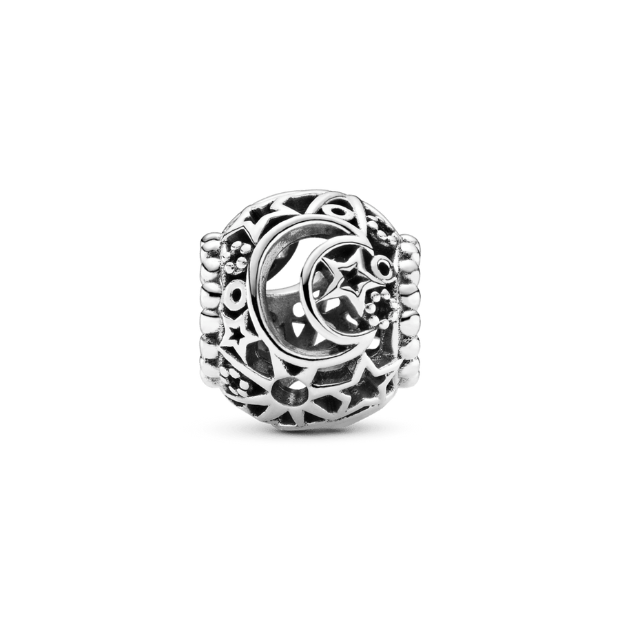 Saules, zvaigžņu un mēness amulets ažūra rakstā