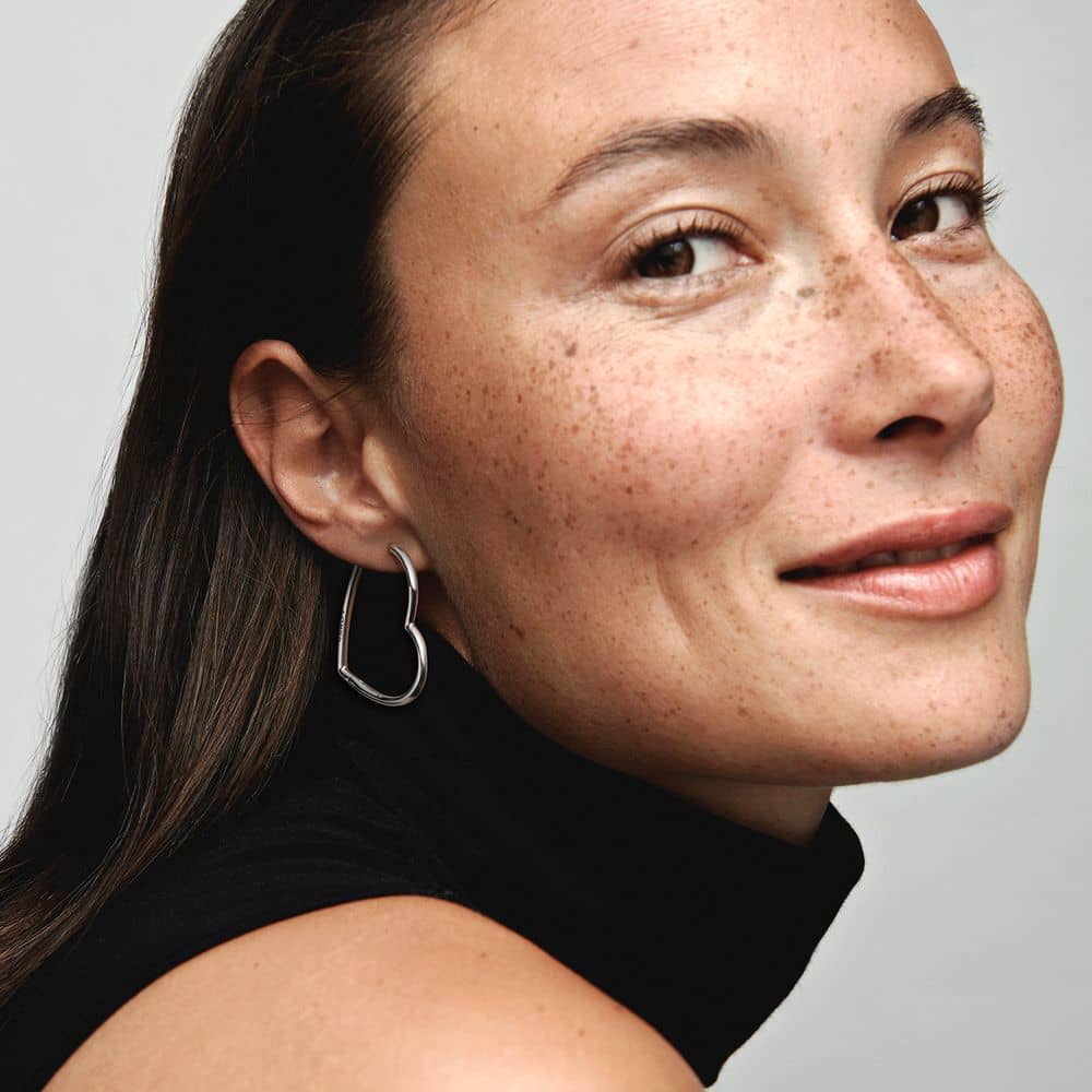 Asimetriski sirds stīpas auskari