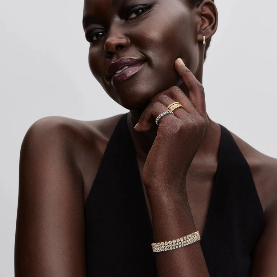 Mirdzoši greznā tenisa rokassprādze