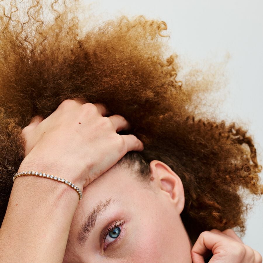 Mirdzošā tenisa rokassprādze