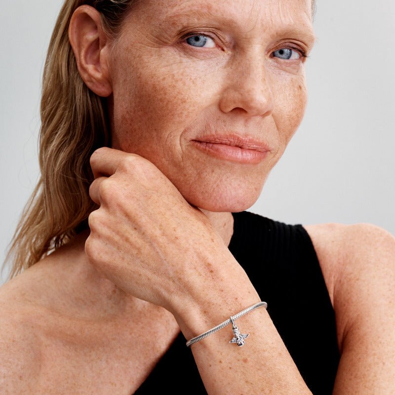 Mirdzošā eņģeļa amulets