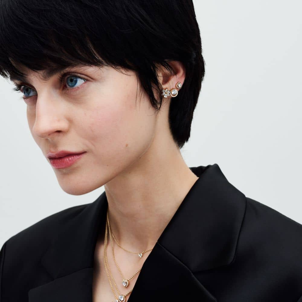 Mirdzoši apaļie nagliņauskari