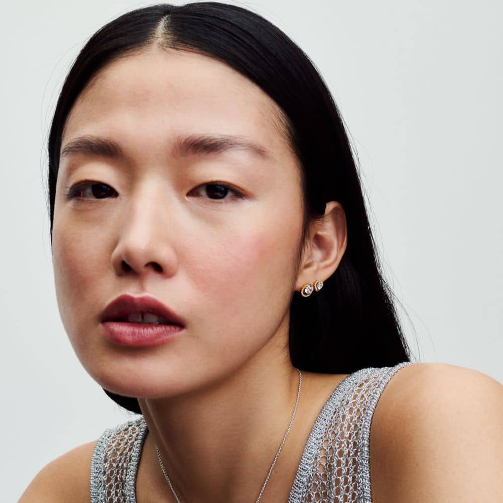 Mirdzoši apaļie nagliņauskari