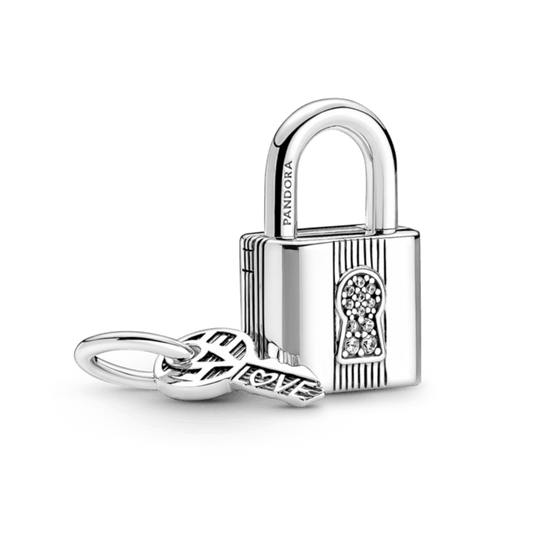 Piekarināmais slēdzenes un atslēgas amulets