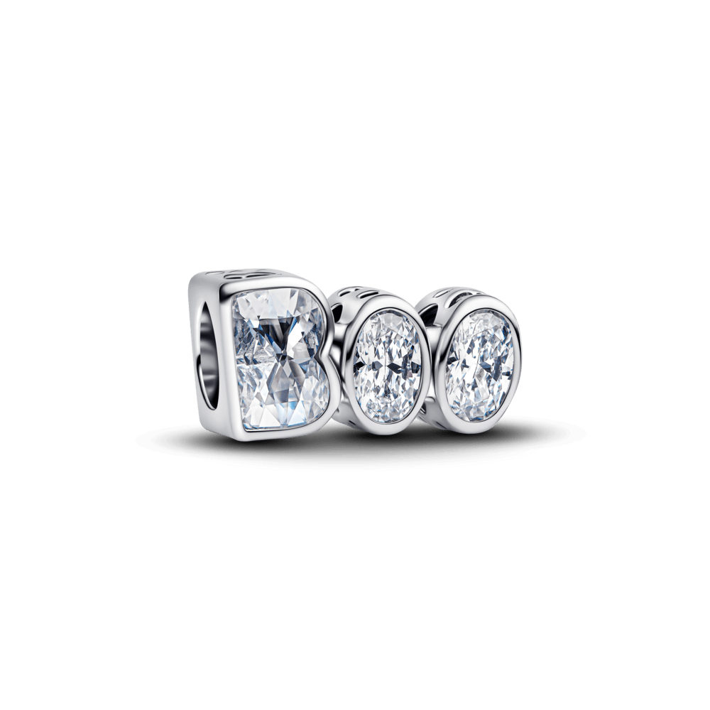 Tumsā spīdoša 'BOO' amulets