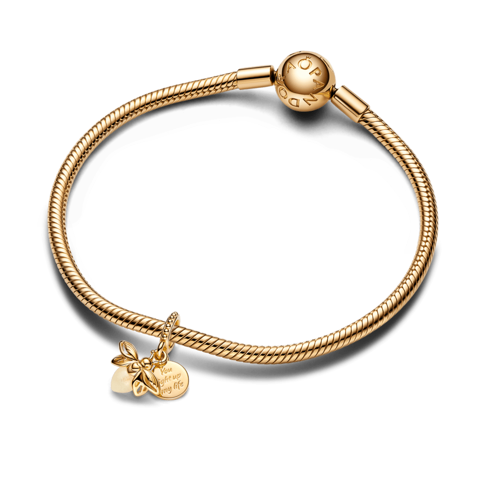 Tumsā mirdzoša jāņtārpiņa amulets