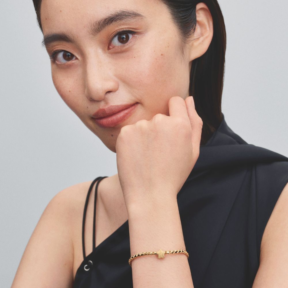 Teksturētais zvaigznes mini amulets