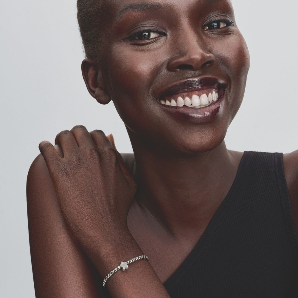 Teksturētais zvaigznes mini amulets