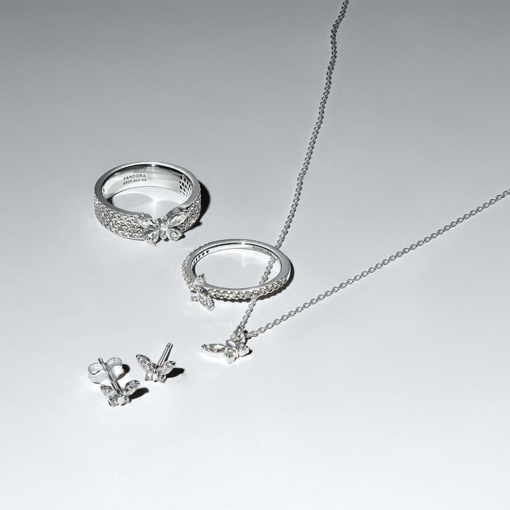 Mirdzošais tauriņa gredzens