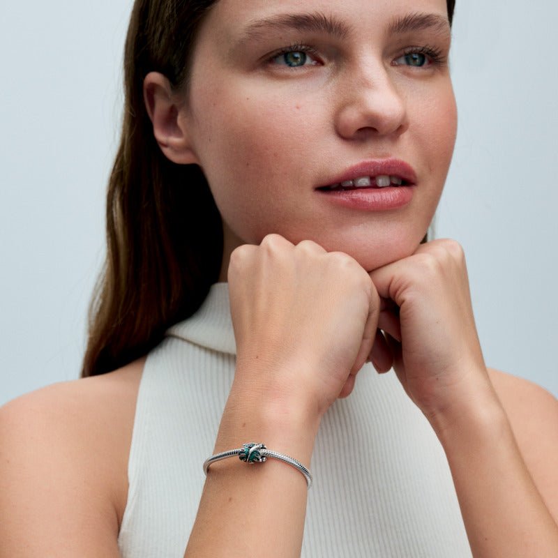 Zaļās Monstera lapas amulets