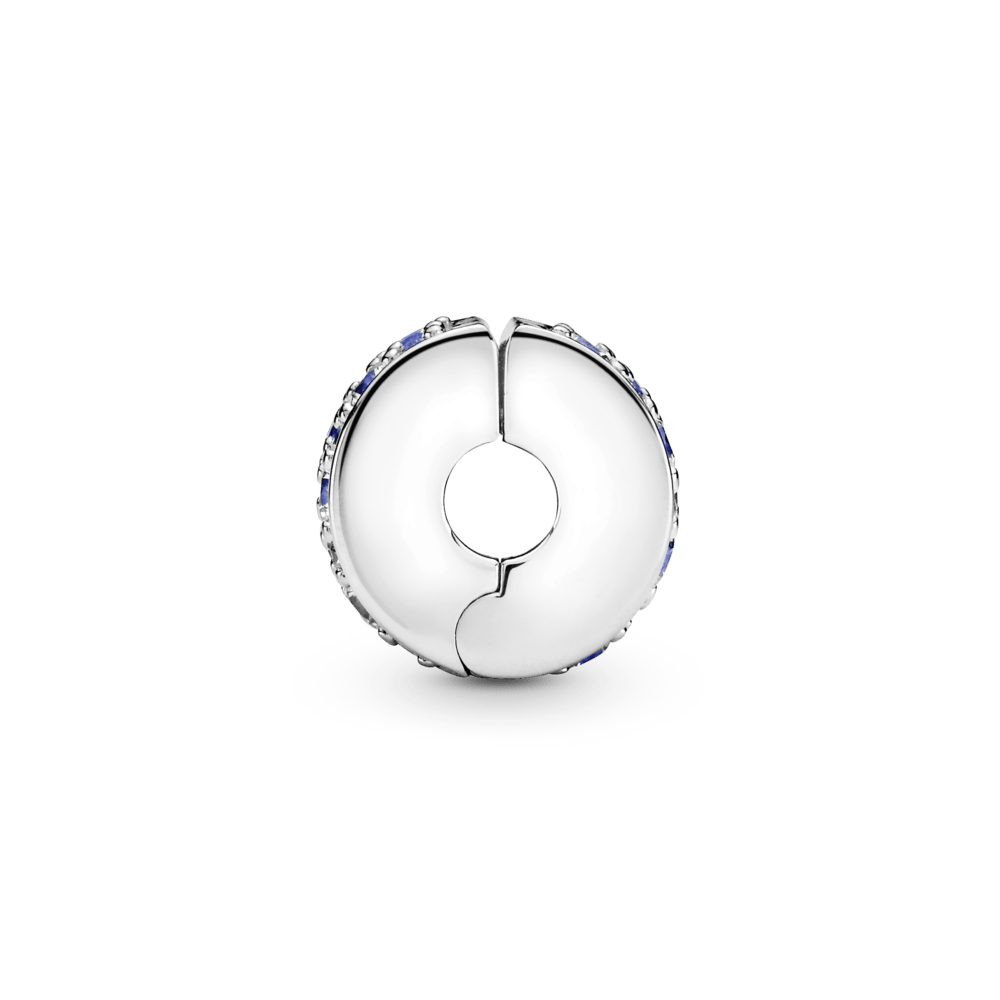 Zila Pave amulets