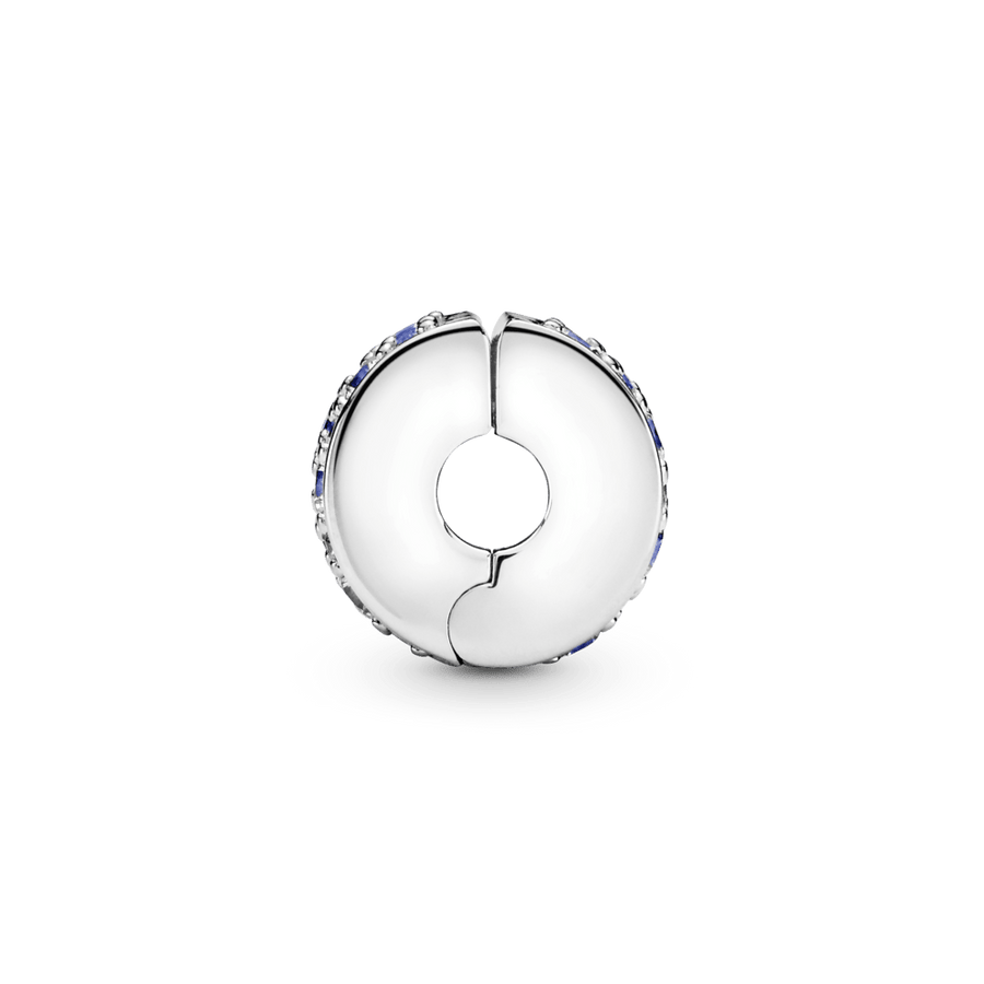 Zila Pave amulets
