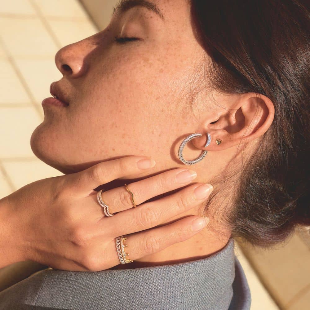 Mirdzošs Wishbone gredzens