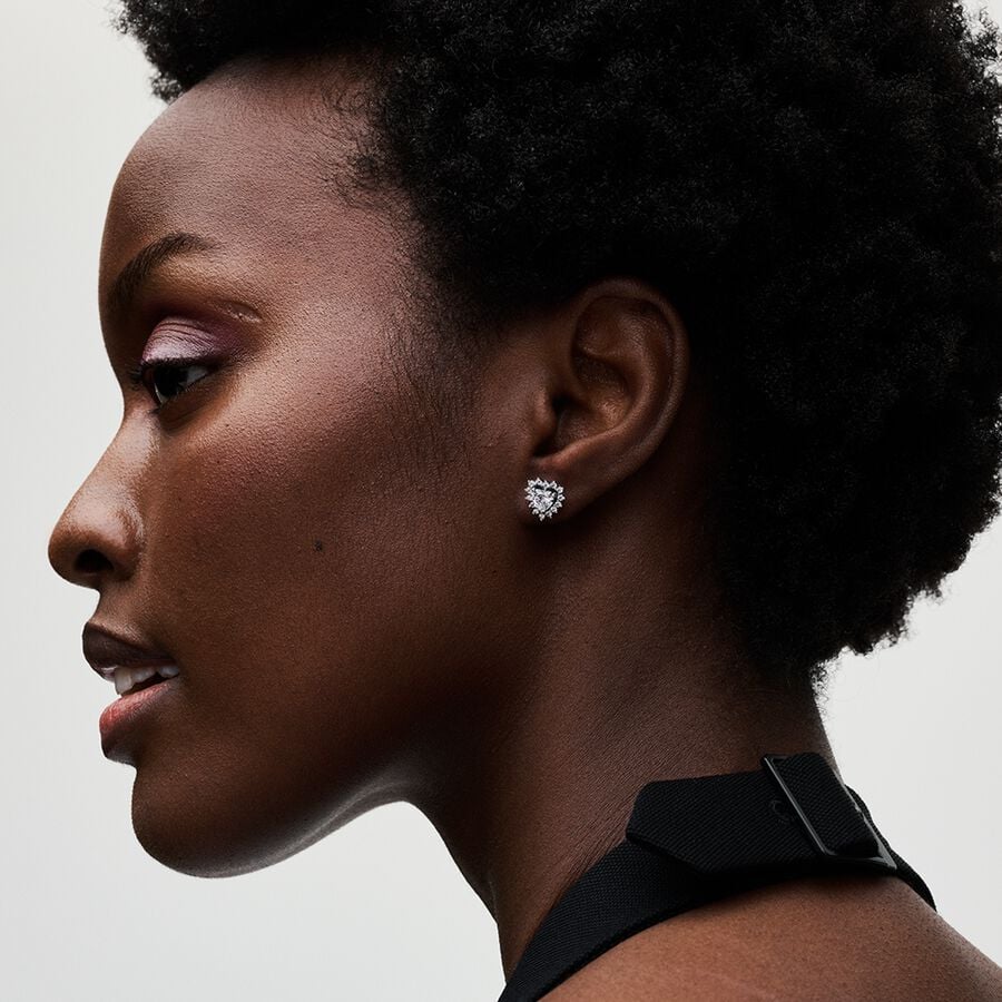 Mirdzoši sirds oreola auskari