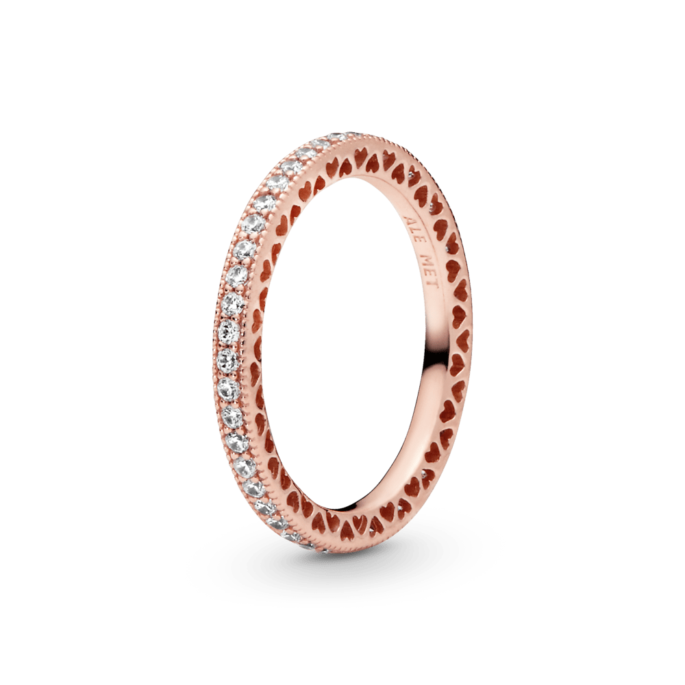 Gredzens ar sirds elementiem