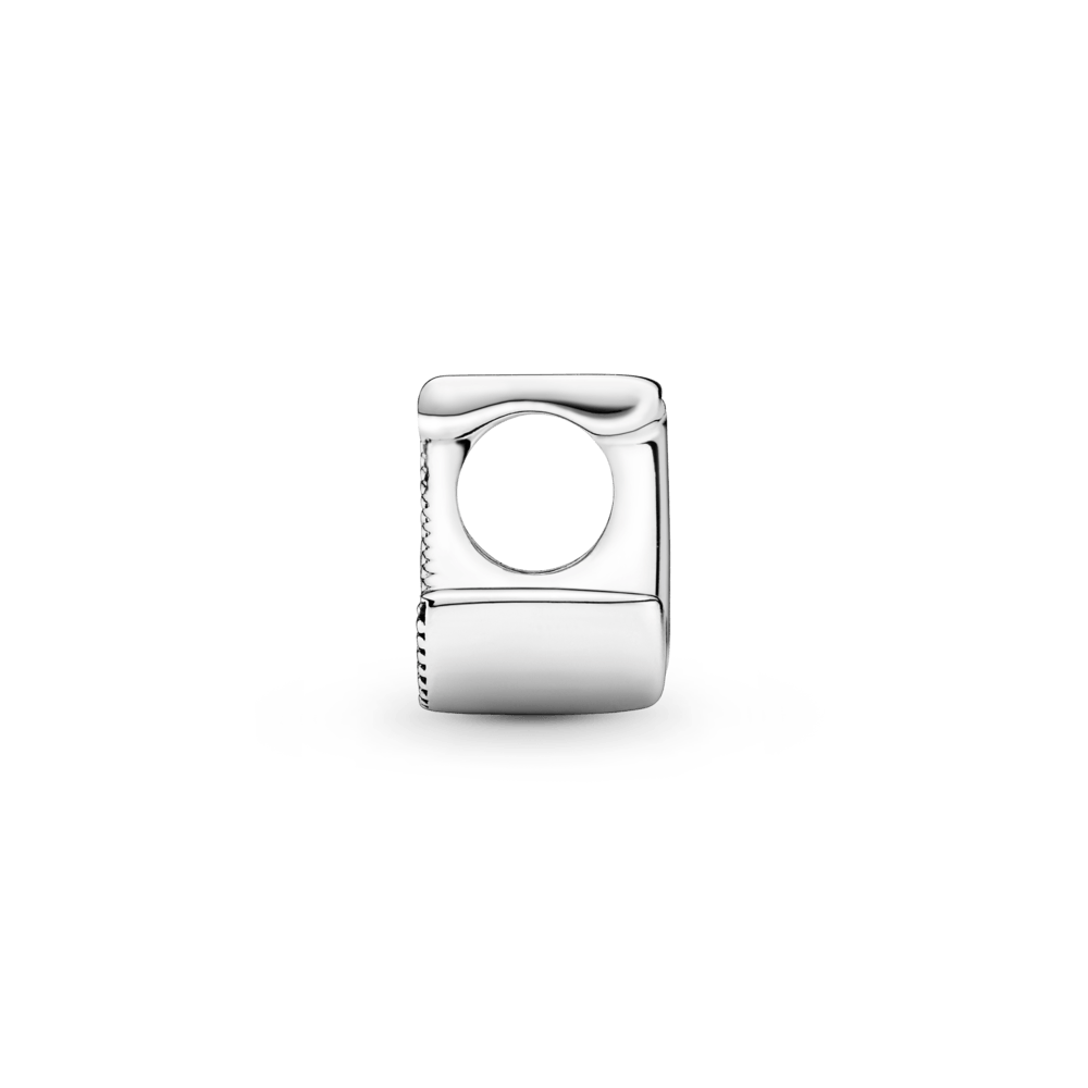 J burta alfabēta amulets