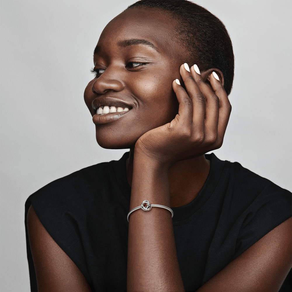 Sarkanais mūžības apļa amulets